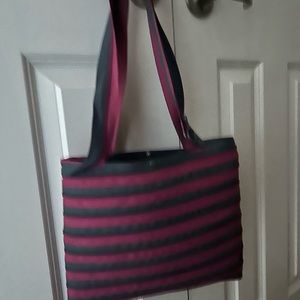 Stylish Zip style purse pink gray